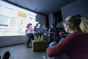 Anna, Inga y Sandra durante la presentación de la película