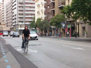 Las 'bicis' parecen convivir sin problema con los carros.