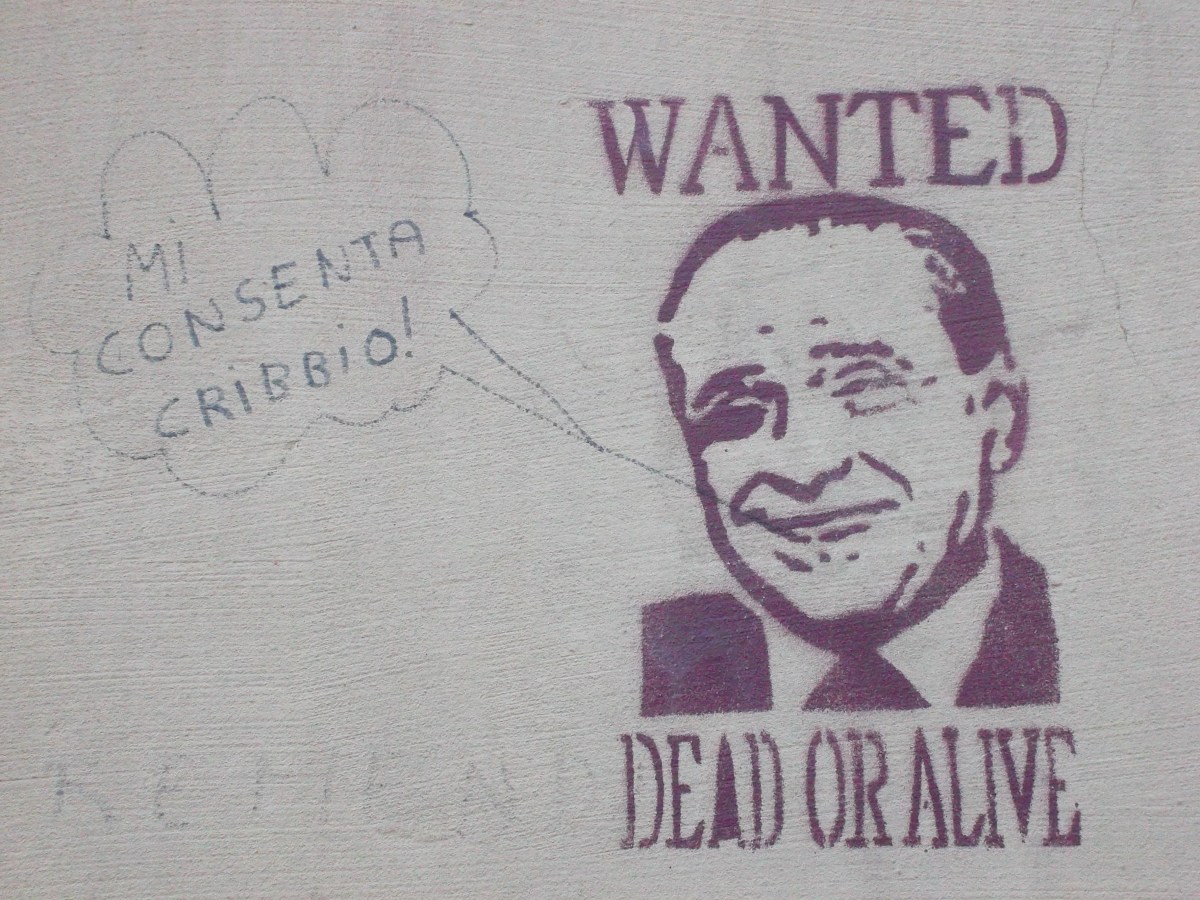 Grafiti de Berlusconi: "wanted, dead or alive"