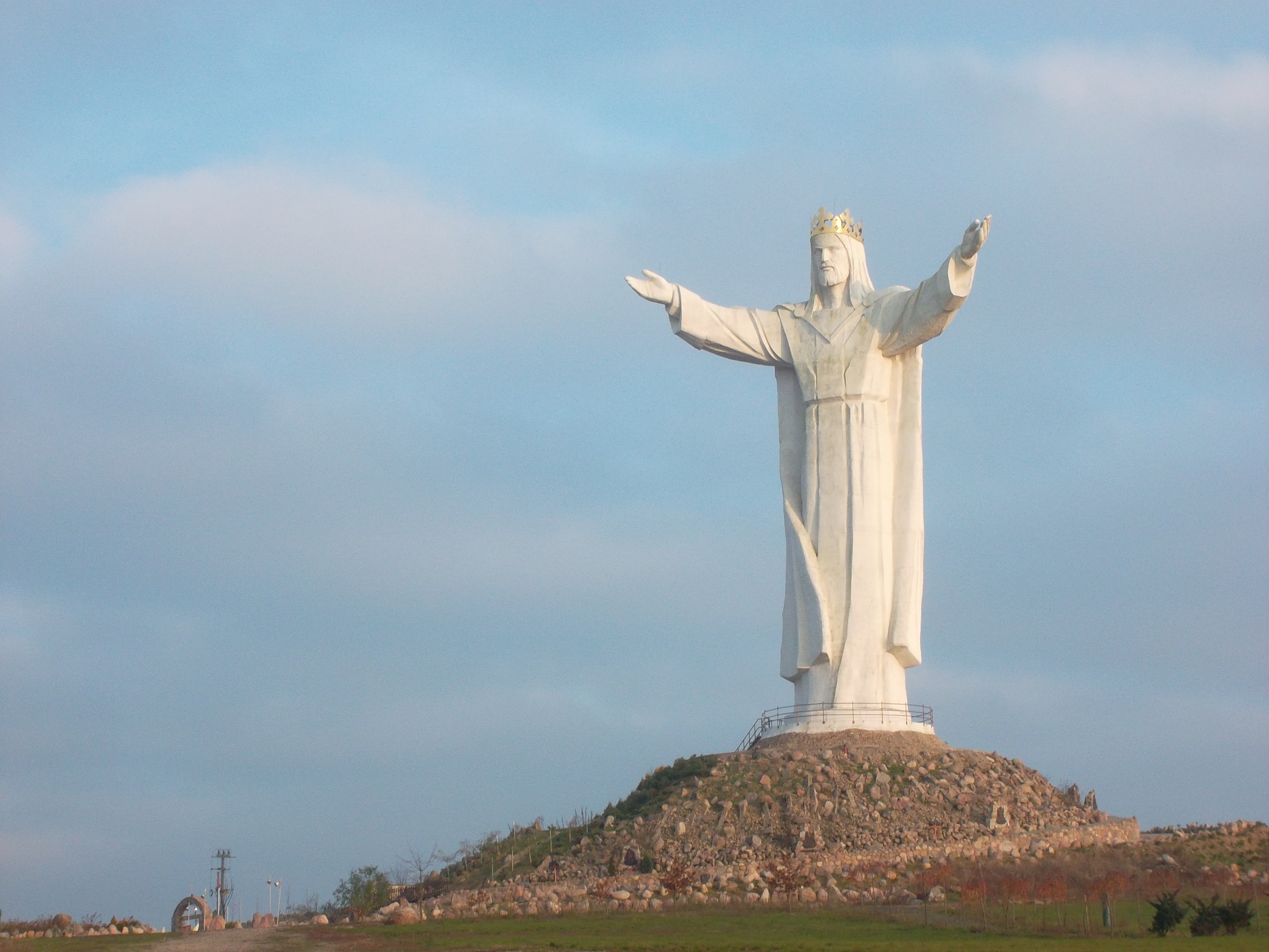 Estatua de Cristo Rey vista de frente