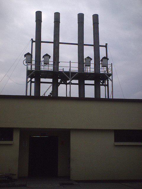 Chimeneas de los hornos crematorios